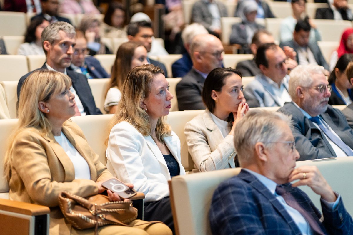 EU in Malaysia (@euinmalaysia) on Twitter photo At the “Powering Resilience: EU–Malaysia Partnership in Turbulent Times” forum organised with <a href="/ASBedu_official/">Asia School Of Business</a> for #EuropeDay, Ambassador <a href="/DaerrRafael/">Rafael Daerr</a> highlighted how the 🇪🇺–🇲🇾 FTA will deepen trade & investment, drive green & digital innovation, & uphold rules-based cooperation. At the “Powering Resilience: EU–Malaysia Partnership in Turbulent Times” forum organised with <a href="/ASBedu_official/">Asia School Of Business</a> for #EuropeDay, Ambassador <a href="/DaerrRafael/">Rafael Daerr</a> highlighted how the 🇪🇺–🇲🇾 FTA will deepen trade & investment, drive green & digital innovation, & uphold rules-based cooperation.