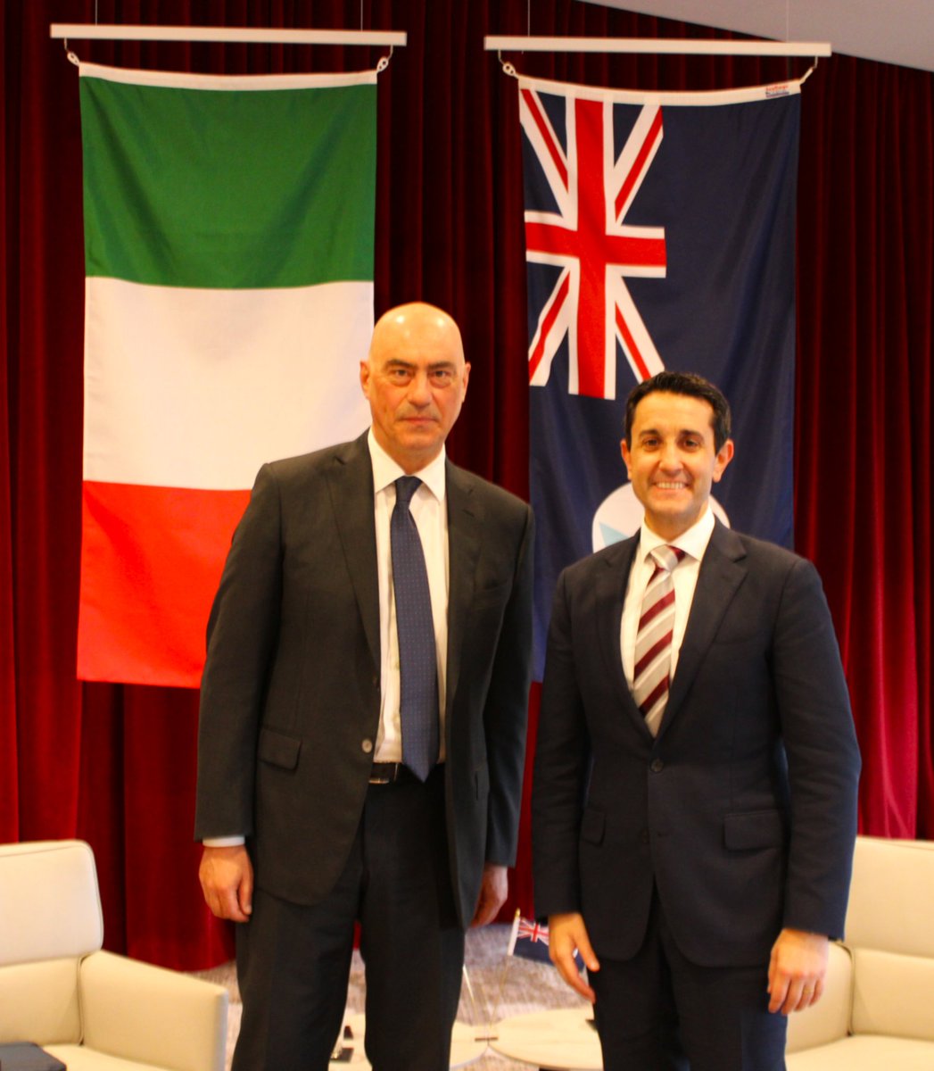 Italy in Brisbane (@italyinbrisbane) on Twitter photo 🇮🇹L'Ambasciatore d'Italia in Australia Paolo Crudele, ha incontrato il Premier del #Queensland <a href="/DavidCrisafulli/">David Crisafulli</a>. Il Queensland si prepara alle #Olimpiadi2032 e l'#Italia è pronta a scendere in campo con le sue competenze, tecnologie e prodotti d'#eccellenza.
<a href="/ItalyinAU/">Italy in Australia</a> <a href="/ItalyMFA/">Farnesina 🇮🇹</a> 🇮🇹L'Ambasciatore d'Italia in Australia Paolo Crudele, ha incontrato il Premier del #Queensland <a href="/DavidCrisafulli/">David Crisafulli</a>. Il Queensland si prepara alle #Olimpiadi2032 e l'#Italia è pronta a scendere in campo con le sue competenze, tecnologie e prodotti d'#eccellenza.
<a href="/ItalyinAU/">Italy in Australia</a> <a href="/ItalyMFA/">Farnesina 🇮🇹</a>