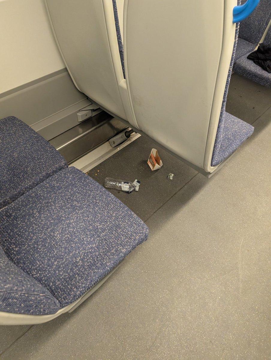 donkeywolf's tweet photo. @TLRailUK highest rail fares in Europe and yet you can't employ anyone to clean the trains before going into service https://t.co/wfKWsBo8Kr