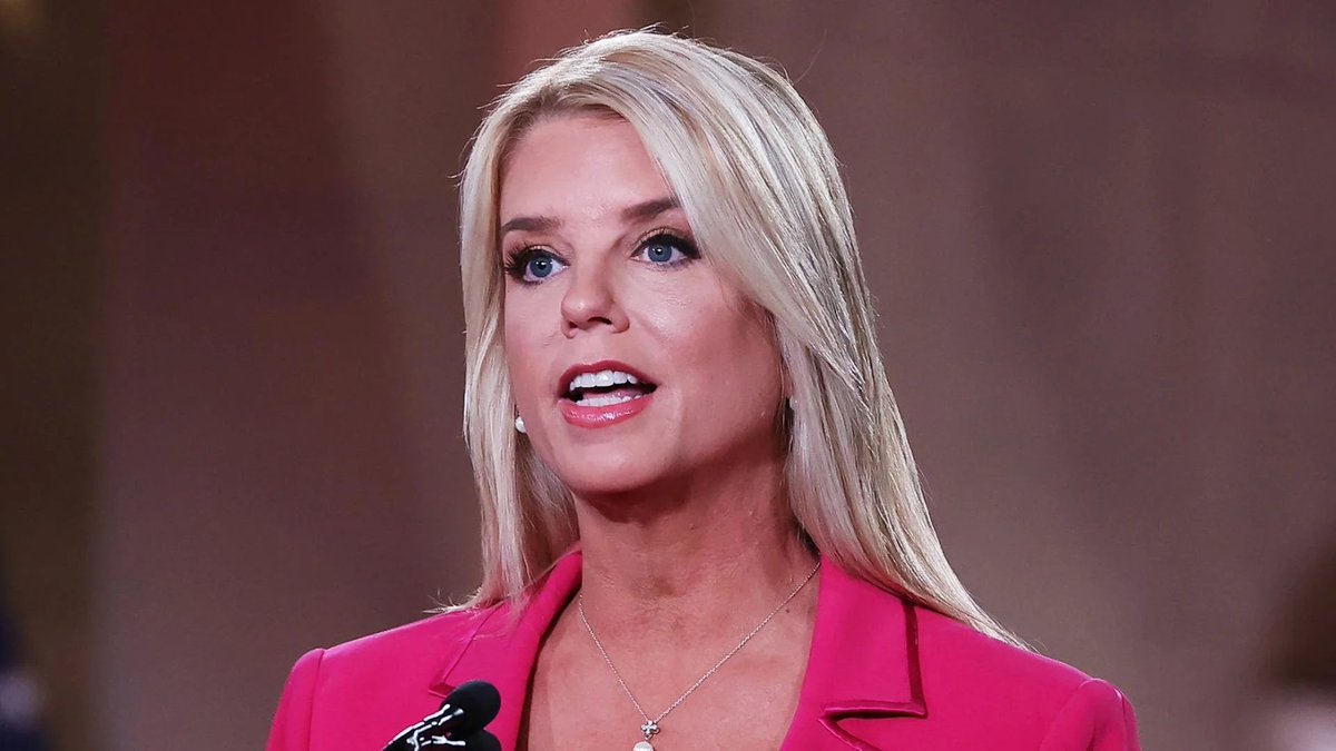 Fan - Pam Bondi tweet media