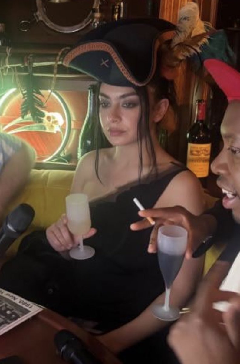 ヅ (@rathysteric) on Twitter photo 