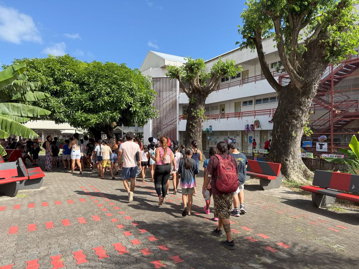 Collège Taaone tweet media