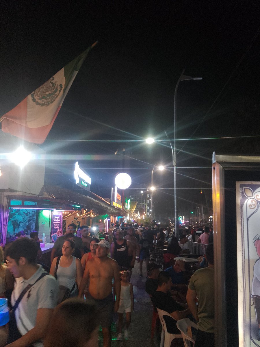 Ya en el Acamoto a quien conocemos hoy o mañana parejas de Acapulco