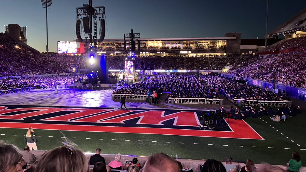 At KI7EJR <a href="/yalitzona/">Yali 🩷</a> University Arizona Commencement ceremony! Congratulations! #BearDownGrad #WildcatforLife
I