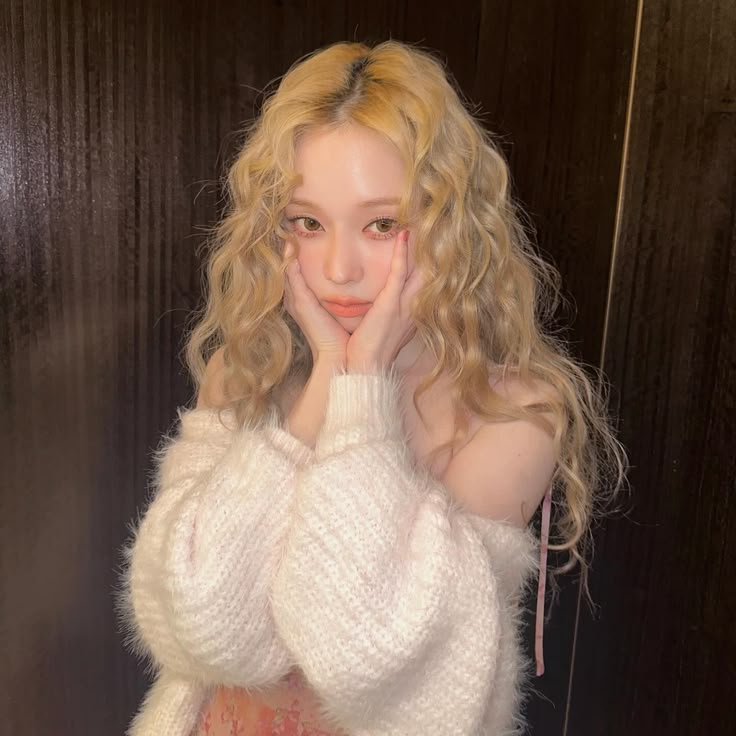 mjeongs's tweet photo. ⠀ ಿৎㅤ ׅ　⑅⠀⠀ ࣪⠀ told you ill be waiting here　℘　✨　． https://t.co/KDVOLcmHYr