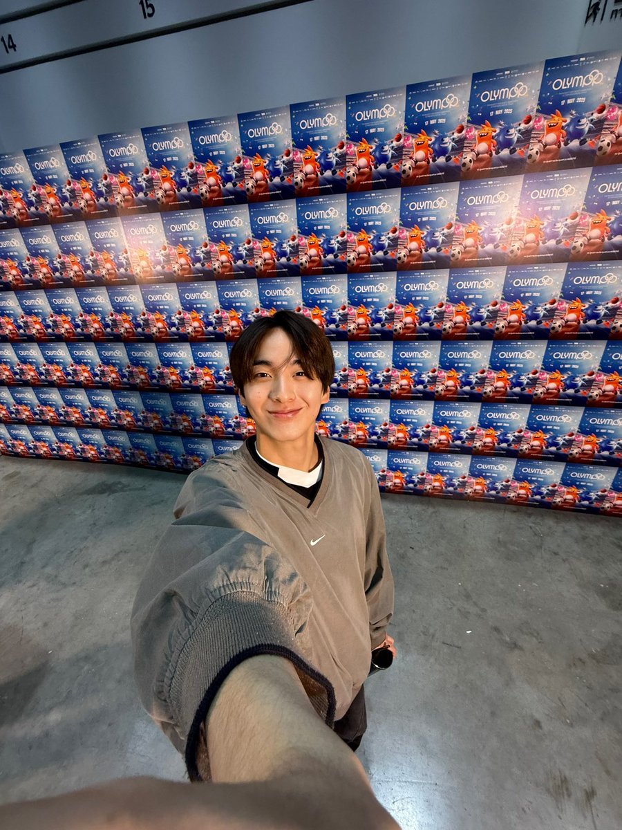 เมื่อแต่ละเจนเซลฟี่ : 

Gen Y                                                 Gen Z