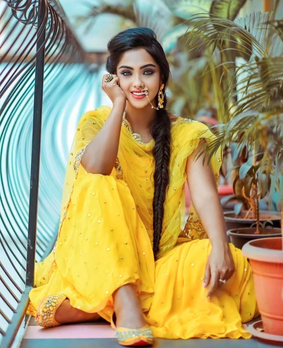 Priya__X0's tweet image. Hii 💞 
                   U like me 🦋