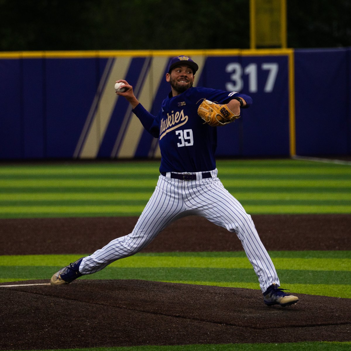 Gunnar Nichols takes over in the seventh.

Final line for Jackson Thomas:
6.0 IP, 6 H, 1 R, 1 ER, 2 BB, 2 Ks