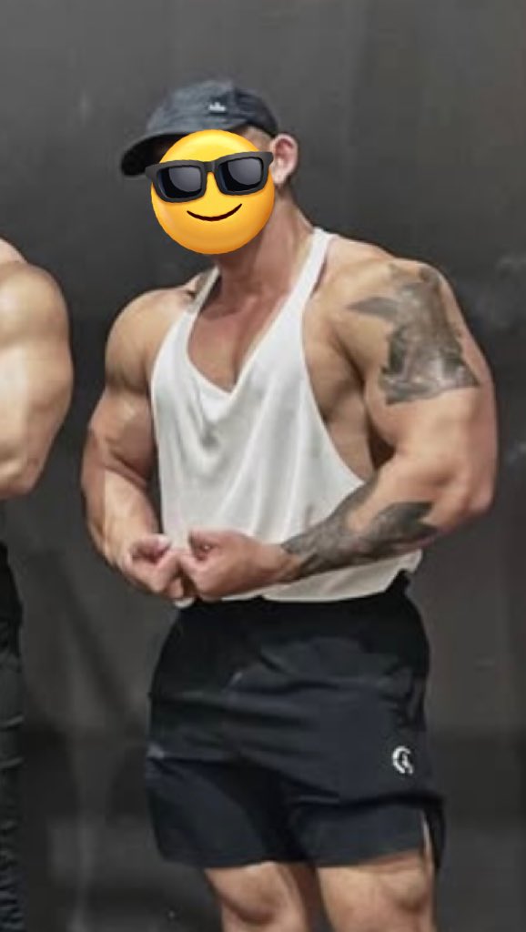 มาเวทที่อื่นบ้าง เปลี่ยนบรรยากาศ รับงานเทรนทักๆนะ #เรียลชาย #เรียลทำงาน #หุ่นหมี #ออกกําลังกาย