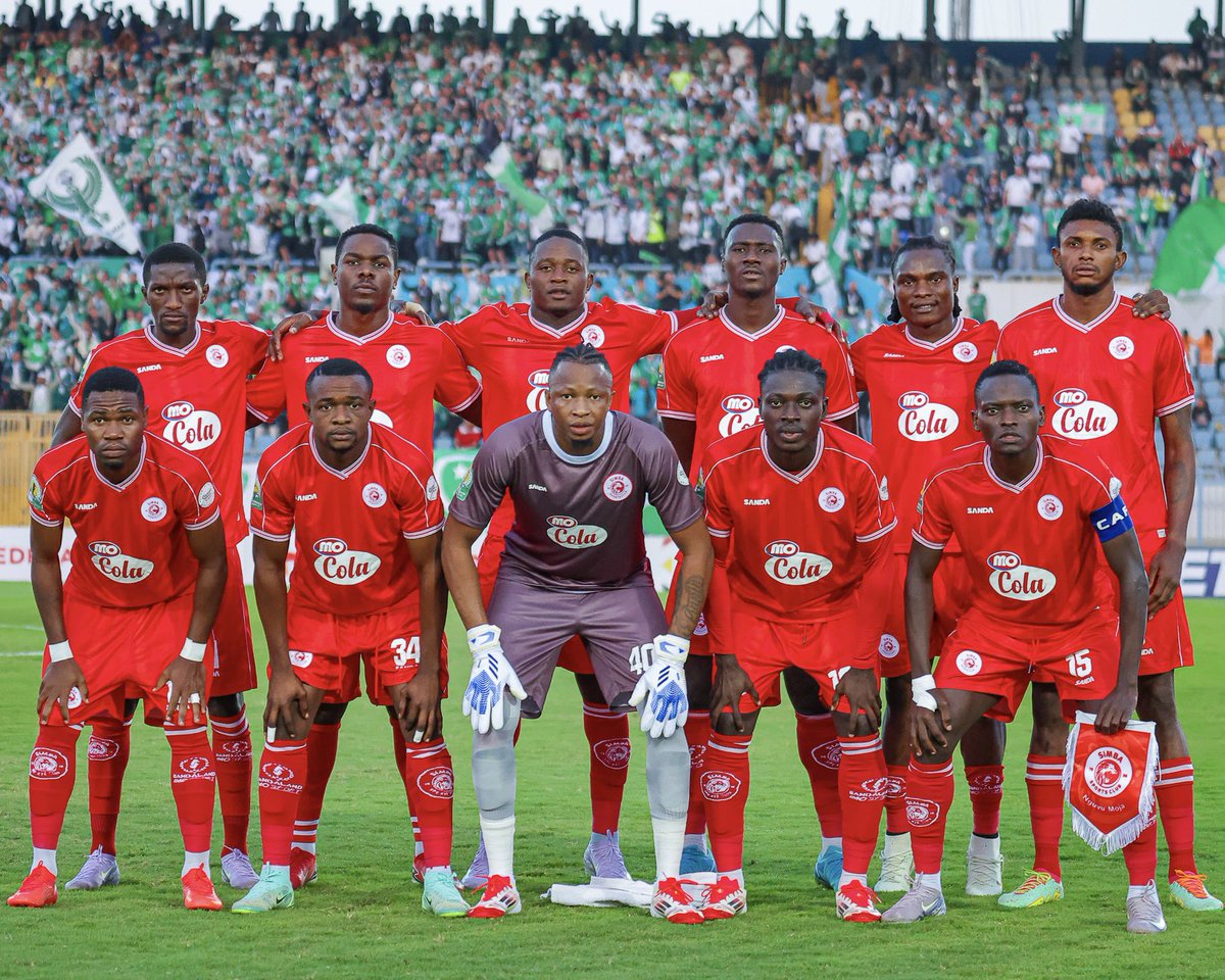 Jeshi lilokunywa maji ya Bendera, Jeshi lenye uzalendo kuliko Jeshi lolote lile, watetezi wa Mwalimu Julius Kambarage Nyerere 🙌

Hii TUNABEBA 🏆