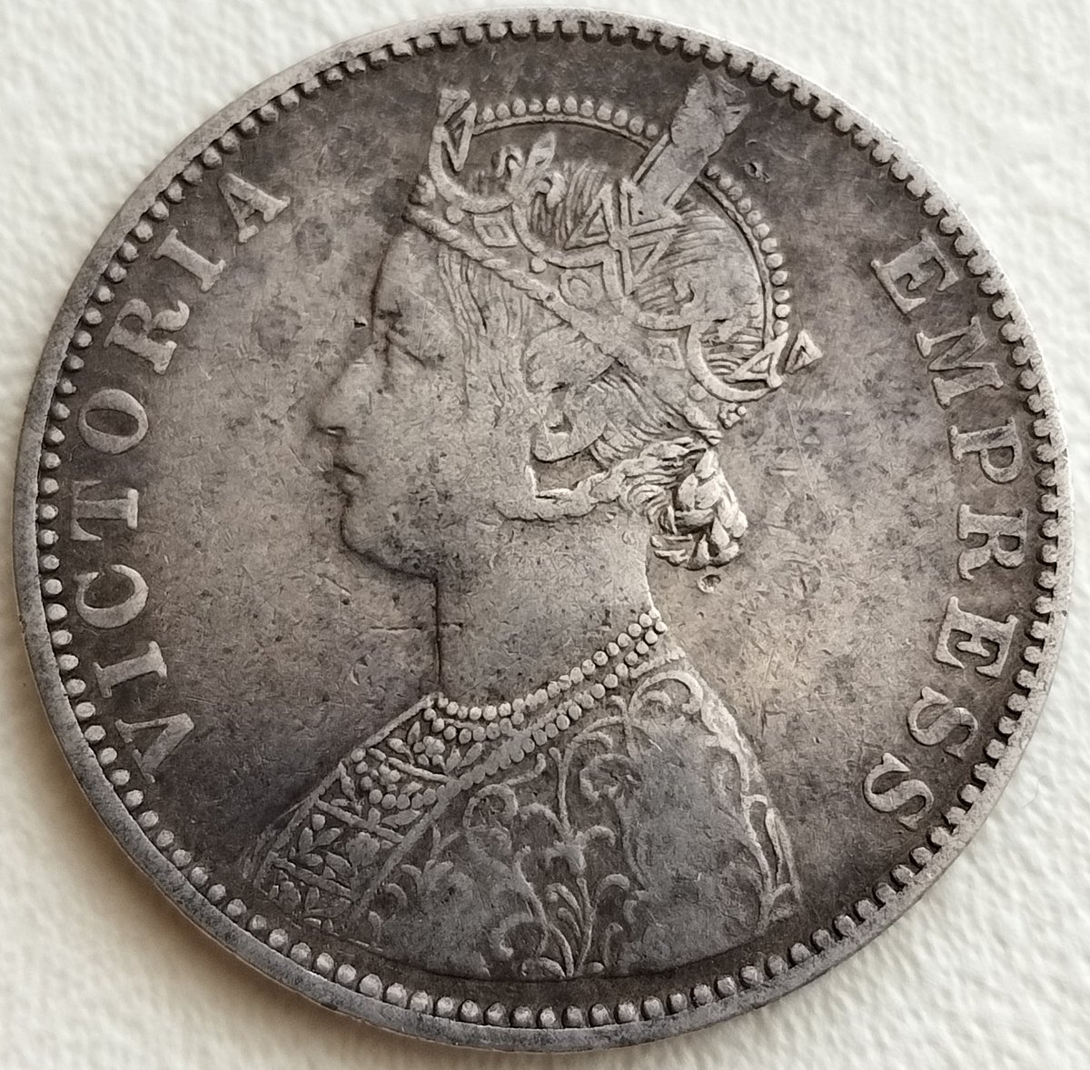 インドの藩王国 ビカネール藩王国 1892年 ヴィクトリア皇后の1ルピー銀貨