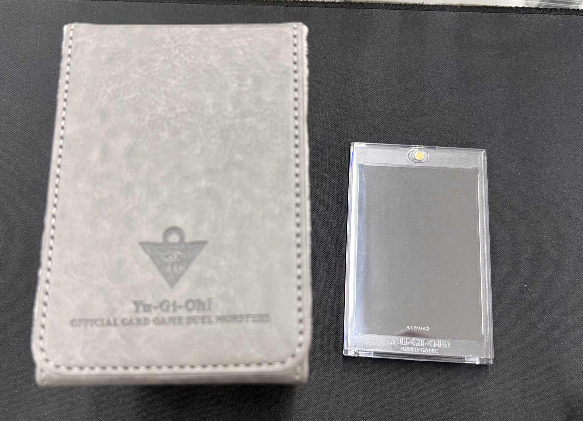 遊戯王 デッキケース 新品 ニューロン neuron　ポイント交換 遊戯王 デッキケース 新品 ニューロン neuron ポイント交換