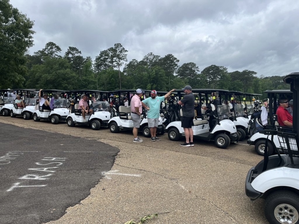 The 2025 Southwest Football Golf Fundraiser was a success earlier today. A big THANK YOU to everyone who contributed and everyone who came out and participated!

#ReachTheSummit🐻⛰️