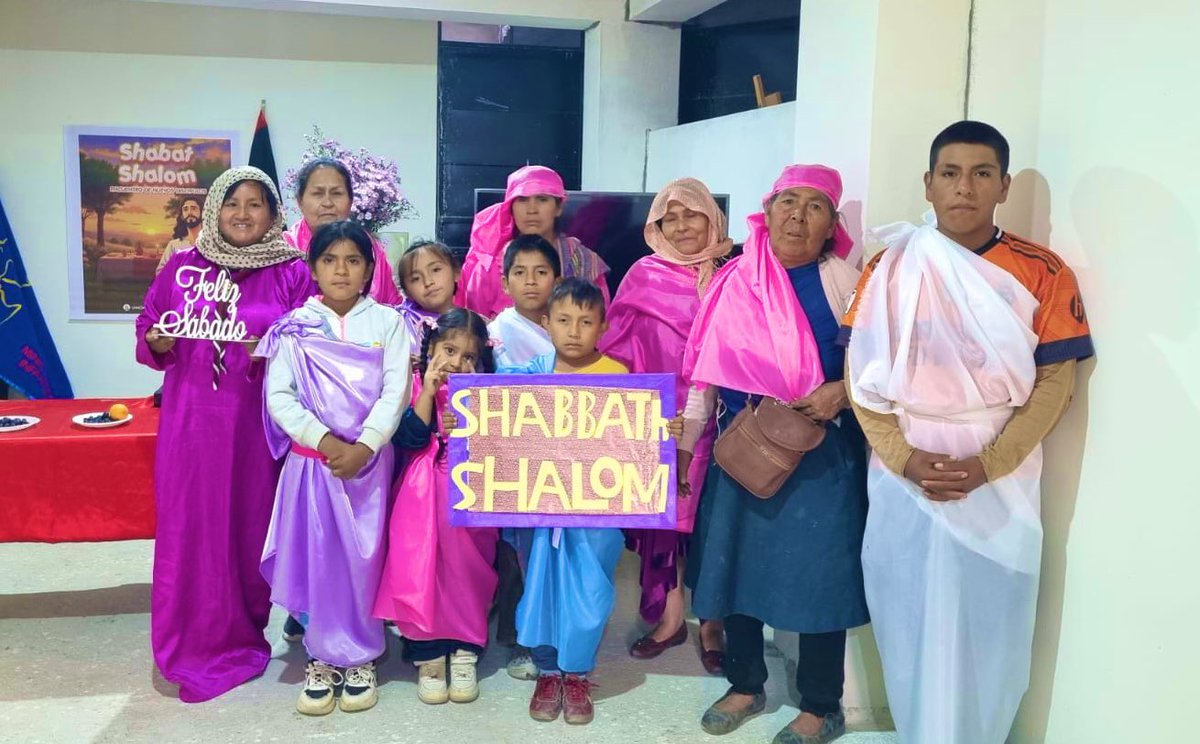 AdventistasAPCE's tweet photo. 📍Desde Huaraz, nuestros líderes y maestros de cada iglesia realizaron el encuentro de nuevos discípulos “Shabat Shalom”👑, junto a cada familia presente, con un poderoso mensaje del valor de mantenerse firmes en la fe 🙏🏻, recibiendo el sábado de una manera especial. ✨#APCE https://t.co/QJDSsmnXtI