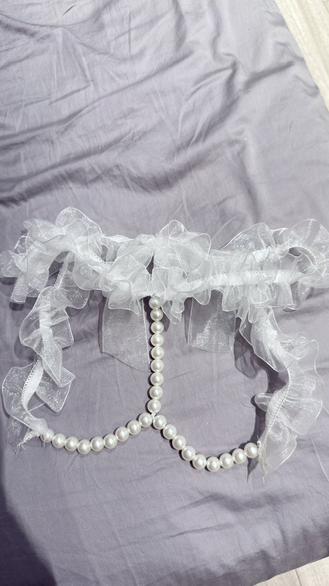 大姨妈走的第一天奖励一条珍珠内裤，不到一秒就湿透了