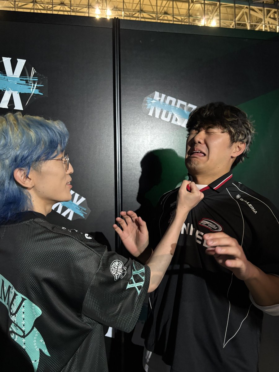 裏切り者発見　<a href="/esportstakumi/">たくみ【NOEZ FOXX】</a>