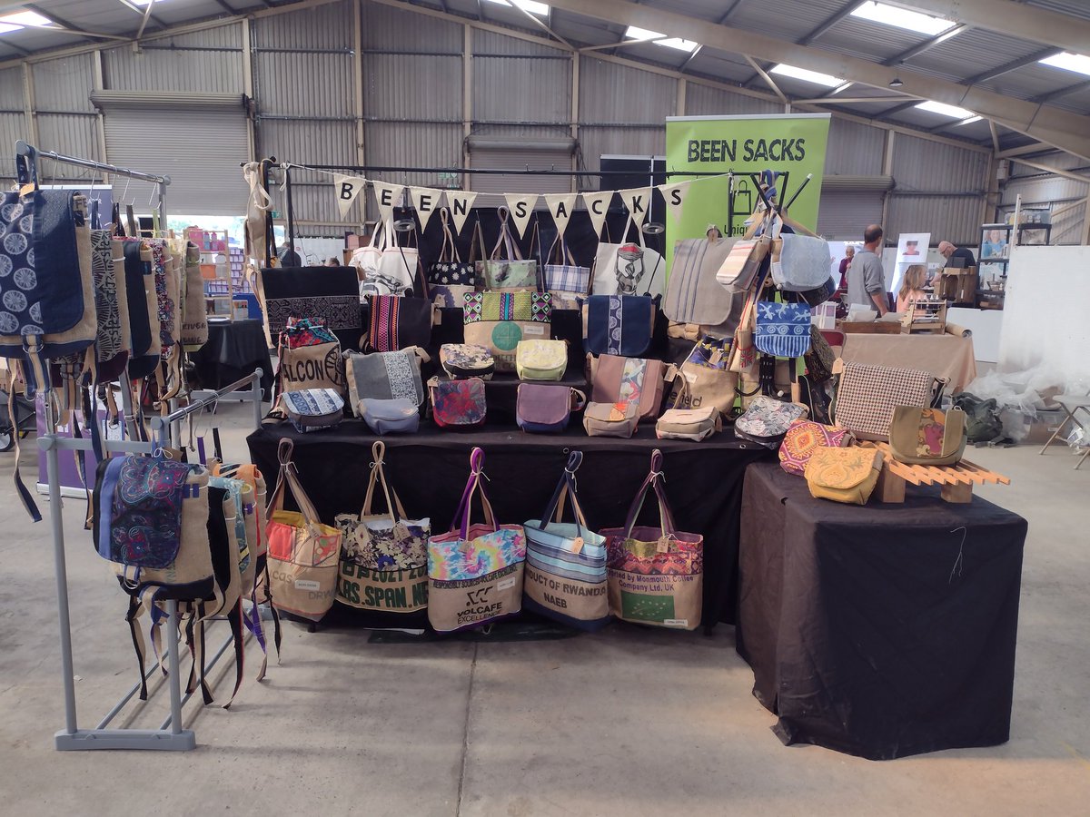 BeenSacks's tweet image. All set up and ready for this weekends Big Wellness Festival in #Carmarthen. Lots to see and do here and the weather is glorious 😎
Pop along and say hi / shwmae if you are in the area. #MHHSBD