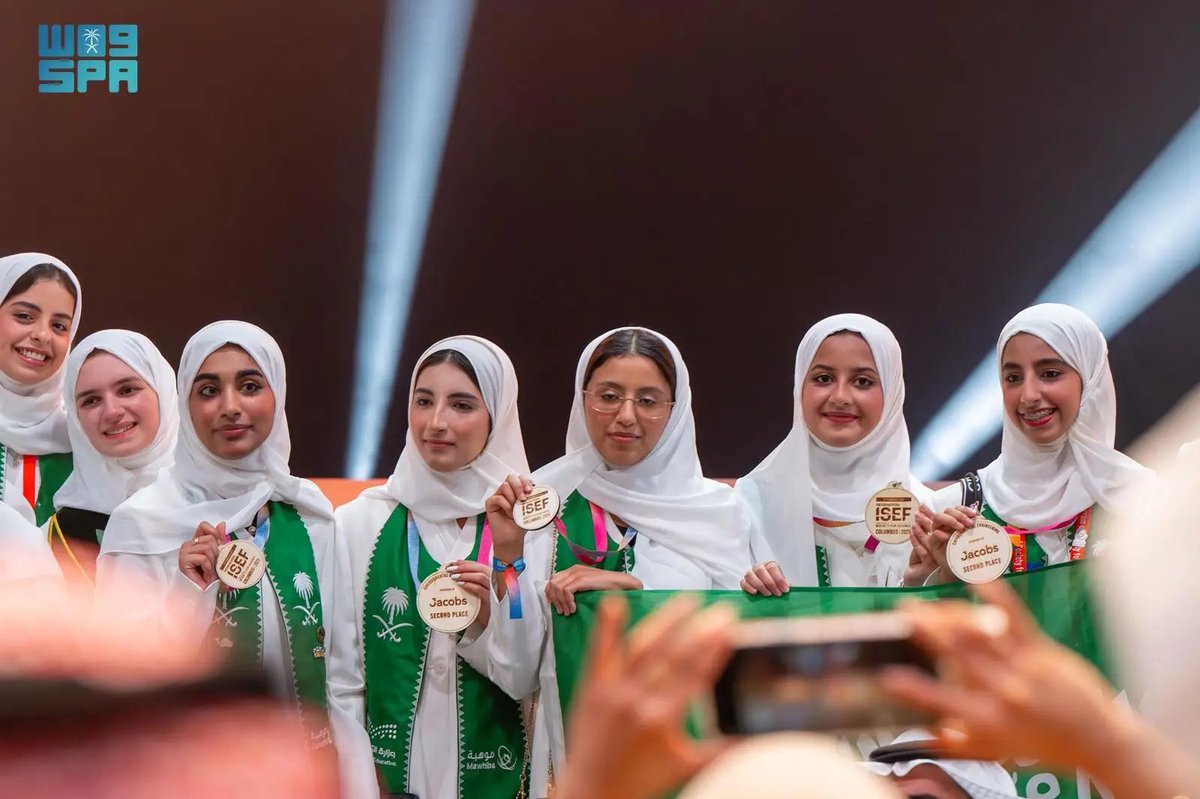 بدعم وتوجيه ومتابعة من #ولي_العهد ..

المملكة العربية السعودية تحتل المركز الثاني عالميًا بعد الولايات المتحدة الأمريكية في عدد الجوائز بمعرض #آيسف_2025 بـ 23 جائزة عالمية بينها 14 كبرى.

🇸🇦🇸🇦🇸🇦