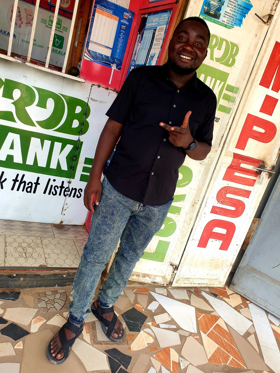 DennisJJ10's tweet photo. #Ukitaka Kujua Thamani Ya Ulichonacho Angalia Idadi Ya Wanaokitafuta.. https://t.co/GrbYnC7tIc