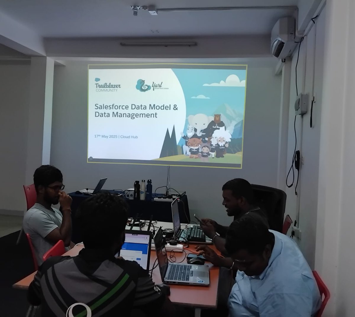 Raguljaan's tweet image. Happening Now - Salesforce Data Model &amp;amp; Management

This session is to support individuals in starting their Salesforce careers in the basic level from Data model with structured learning

@salesforce 
@YarlSFO  
@trailhead 
#Salesforce
#Journey2Salesforce
#SalesforceSaturday