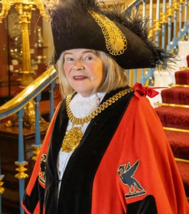 Barbara Murray 🌹 (@cllrbmurray) on Twitter photo ...I was delighted to be elected Lord Mayor of Liverpool @ the City Council AGM on Wednesday evening...thank you <a href="/liamrobinson24/">Liam Robinson</a> and <a href="/LiverpoolLabour/">Liverpool Labour</a> for this honour & thanks 2 everyone for congrats & b wishes...I will strive to represent you all to the best of my ability... ...I was delighted to be elected Lord Mayor of Liverpool @ the City Council AGM on Wednesday evening...thank you <a href="/liamrobinson24/">Liam Robinson</a> and <a href="/LiverpoolLabour/">Liverpool Labour</a> for this honour & thanks 2 everyone for congrats & b wishes...I will strive to represent you all to the best of my ability...