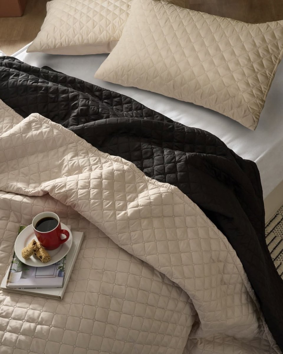 Fourways Mall (@fourwaysmall) on Twitter photo 🛋️ Create your cosy winter corner with <a href="/MrPriceHome/">Mr Price Home</a>! ✨
From soft throws to warm lighting and everything in between, find stylish pieces that turn your space into a warm and comfy haven.
📍Located on the Lower Mall towards Woolworths.
#FourwaysMall #ShopAtFourwaysMall 🛋️ Create your cosy winter corner with <a href="/MrPriceHome/">Mr Price Home</a>! ✨
From soft throws to warm lighting and everything in between, find stylish pieces that turn your space into a warm and comfy haven.
📍Located on the Lower Mall towards Woolworths.
#FourwaysMall #ShopAtFourwaysMall