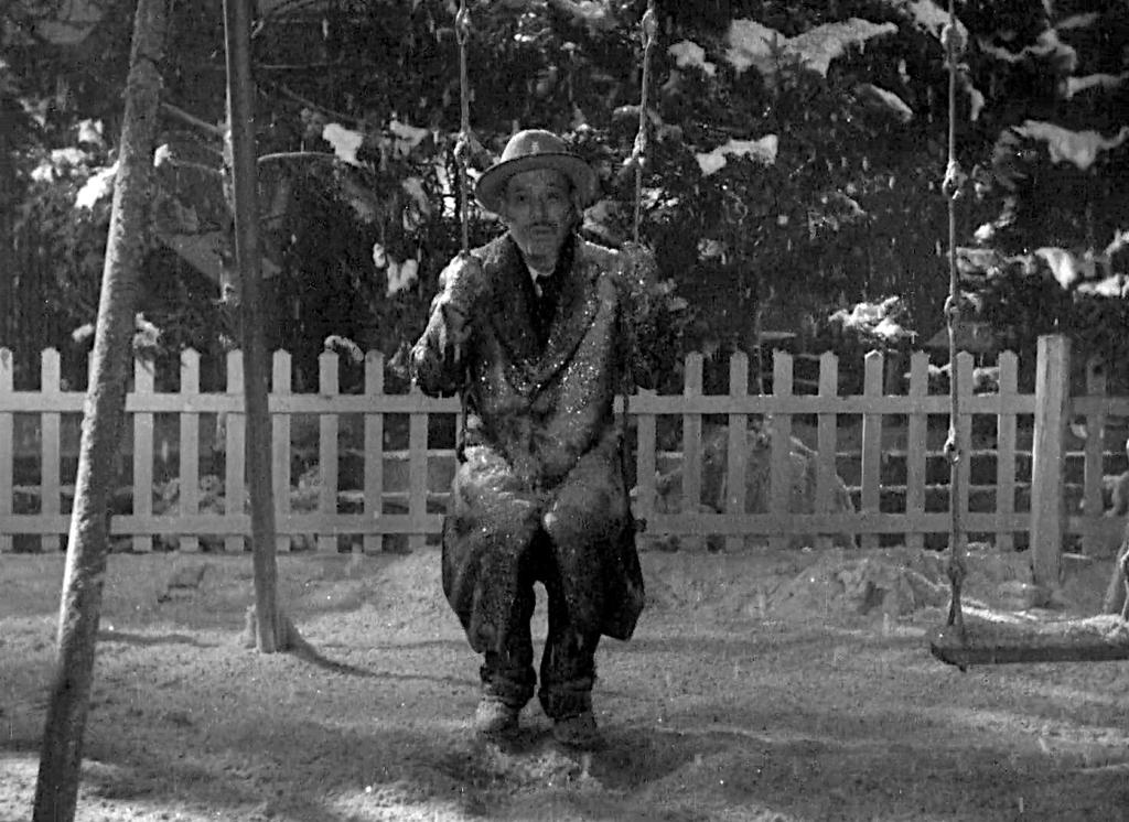 ‘Ikiru’ [1952]. Dir: Akira Kurosawa. DoP: Asakazu Nakai.