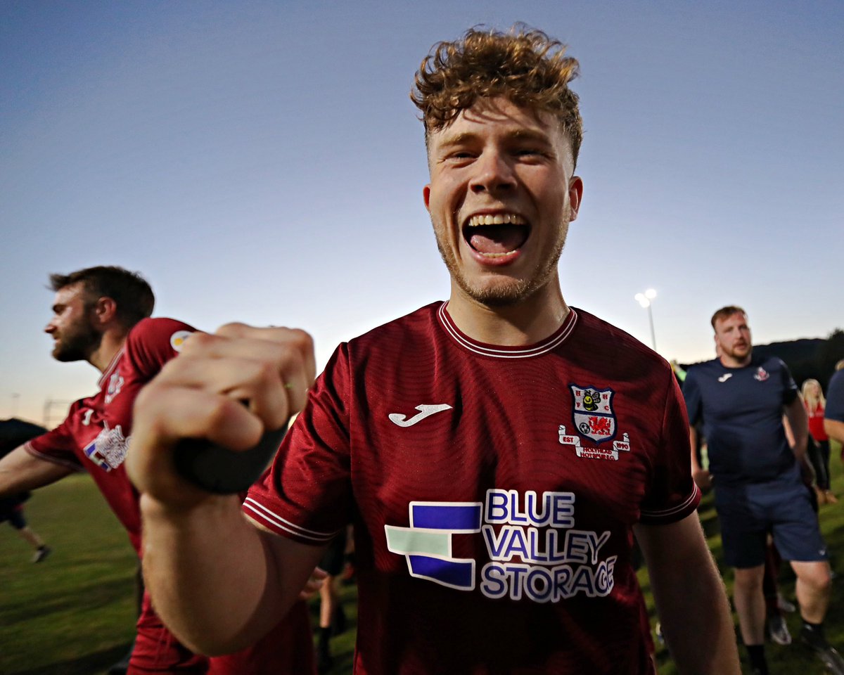 Eado (photo) tweet media