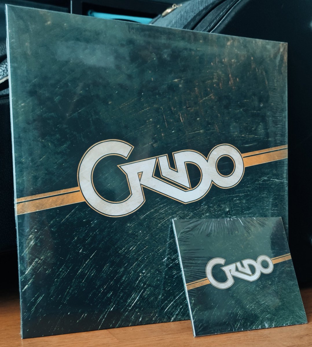 Quieres conseguir nuestro "SomosCrudo 2024" en vinilo o CD??.....en la página de <a href="/Ataque360/">Ataque!</a> tienes toda la información 
ataque360.com/producto/crudo…