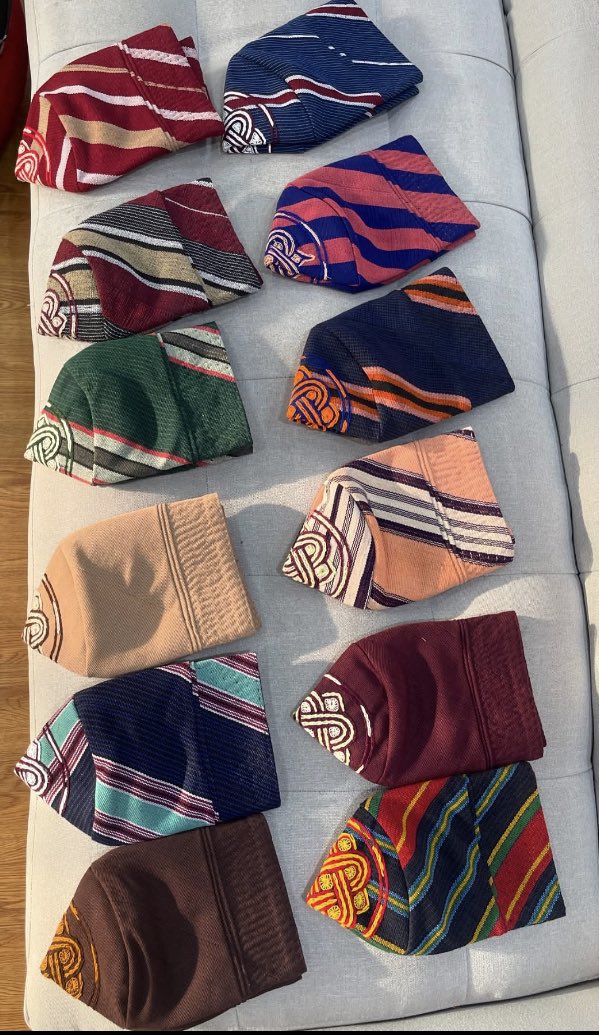 Rayo20171's tweet photo. Royal Caps #Filaijebu #Ojudeoba2025  #14k  ** Plain stripped caps #12k https://t.co/nRKVWPZErm
