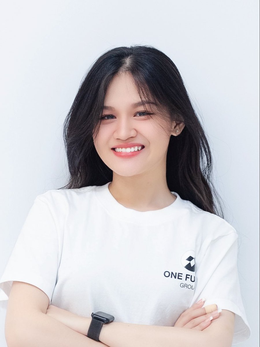 SophiaOneFusion's tweet image. Wearing my One Fusion Group tee today - a little proud, a little nervous...

Because sometimes, a simple shirt carries the weight of a shared dream. 🌱

Let me share what we’ve been building quietly for the past year!
#OneWallet #OneFusion #OnePhone #Crypto #Web3