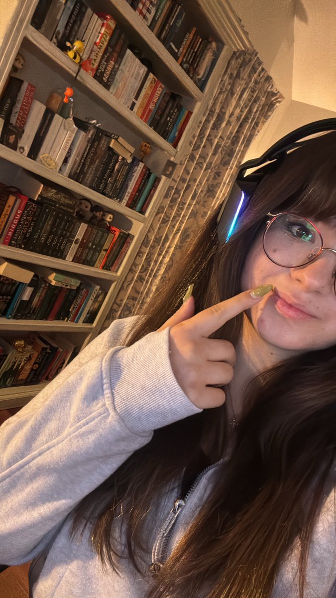 Streaming some more chill vibes! 
twitch.tv/renaissance101
#twitch #livenow #aussie