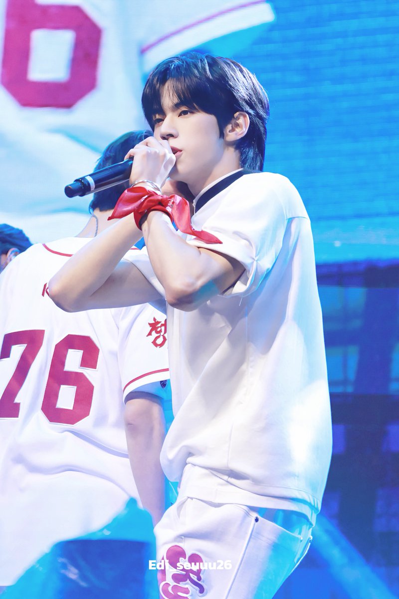 Edi_seuuu26's tweet photo. 250516 경희대 축제

#TWS  #투어스 #도훈 #dohooon https://t.co/gssUpv2LMA