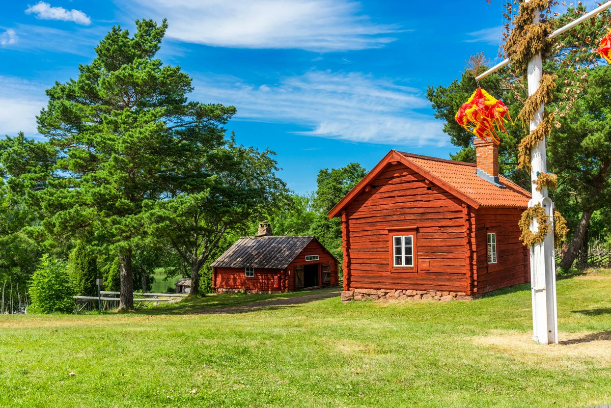 DiscoverFinland's tweet photo. When visiting Åland, make sure to include a stop at one (or more!) of the fascinating museums on the islands. Explore the rich and unique history of the islands through specialized exhibitions, captivating local folklore, and diverse art collections:
https://t.co/7n6IM4lOYX https://t.co/9m5x8htHr5