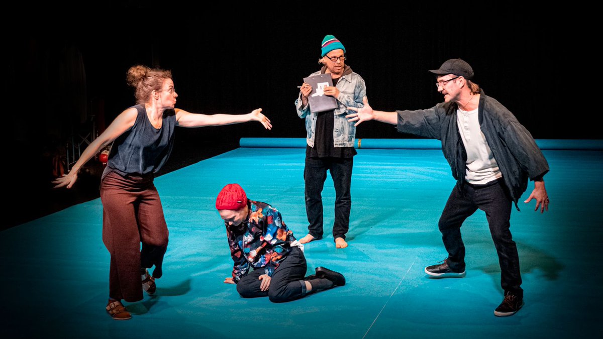 Tänään viimeinen Marjo Niemi: Norminäytelmä KokoTeatterissa <a href="/koko_teatteri/">KokoTeatteriOfficial</a> ✨
Matinea 17.5. klo 14 ✨
Esitys on kiertänyt ympäri Suomea (Oulu, Kuopio, Tampere, Turku) sekä festivaaleja ja palaa nyt kotinäyttömälle ✨