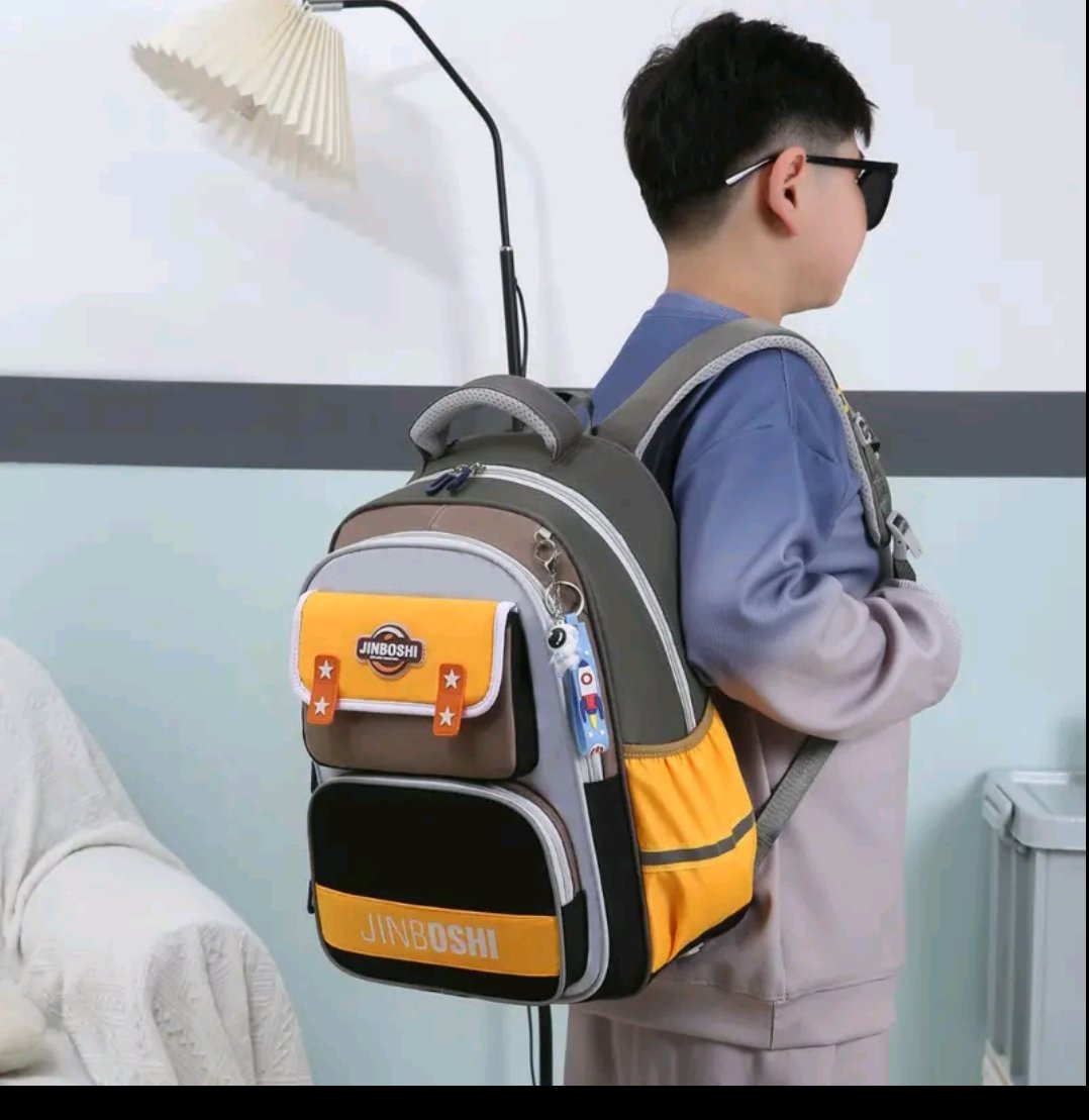 FinleyHia80743's tweet image. rekomendasi tas ransel anak premium yang stylish &amp;amp; fungsional!
tas fashion ransel import RA – bahan nylon premium, ringan &amp;amp; tahan lama
ukuran P30 T43 L18cm, cocok untuk sekolah &amp;amp; aktivitas harian. 

#TasAnakPremium
#BackpackImport
#RanselStylish
👇 vt.tokopedia.com/t/ZShXjoQrc/