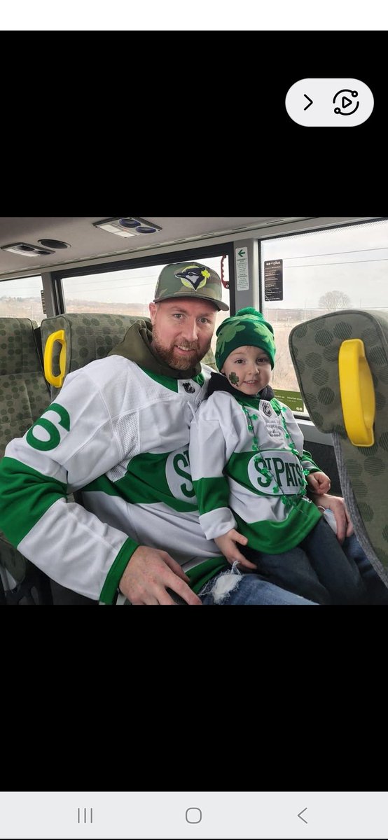 Desputeaux's tweet photo. @Xposed any tickets left? Would love to show my little man the playoff atmosphere 🤞🤞🤞 https://t.co/3n5IlbCmVL