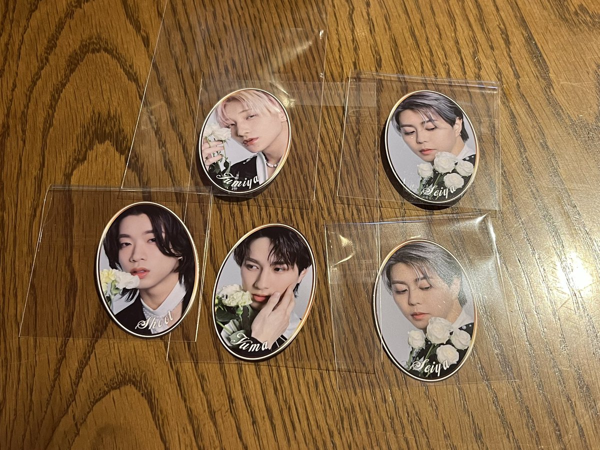 BUDDiiS オーバルステッカー 交換

【求】 TAKUYA 

【譲】FUMIYA YUMA SEIYA SHOOT

仙台手渡し優先。
お心当たりのある方はご連絡お待ちしております。
 #BUDDiiS交換  #BUDDiiS求  #BUDDiiS譲