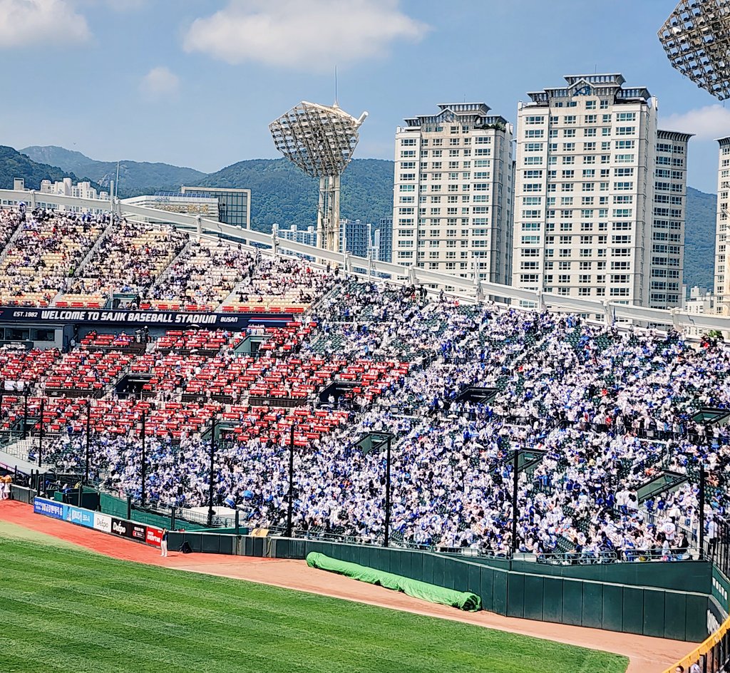 클래식씨리즈 보러왔어ㅇ욬 투디야구도 쓸디야구도 제대로 챙겨봐야지