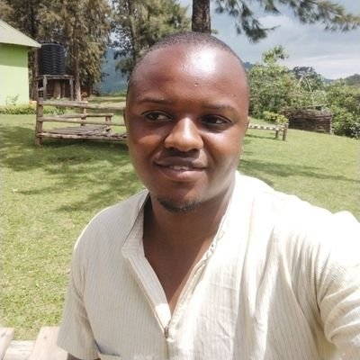 ce3fk_'s tweet photo. Jamaa aliona humu hamna anayemuunga mkono akaamua kuachana na hii app😁 https://t.co/pfbcDeloQ3