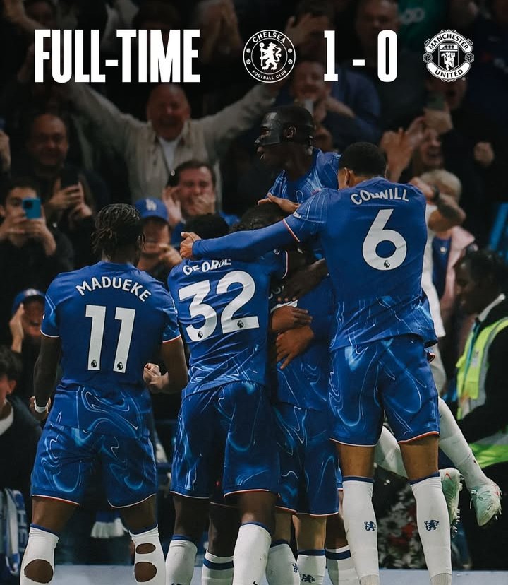 Animagus_17's tweet photo. Best birthday gift ever... Thank you @ChelseaFC 💙 https://t.co/Ot1ywrKpB4