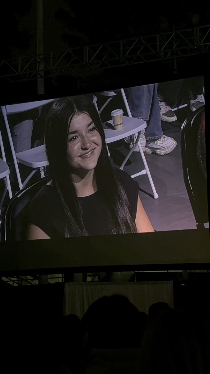 devgabriellamx's tweet photo. devon esta noche en el show de talentos spring sing de ucla!! 🥳💙

via the garden <3 https://t.co/Ra7H1hjeTp