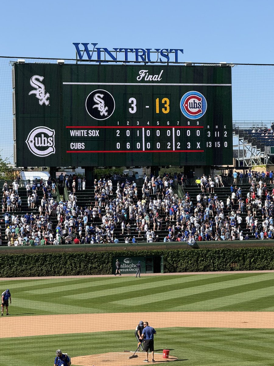 jworldmann's tweet photo. @Cubs @EliseMenaker @ColeWright @Miguelsvoice @ClarktheCub @cachorros @DeportesMoreno @BCB_Sara @PatandRon670 @WatchMarquee @M_Montemurro @JackieKostek @ZachZaidman @omarramoslive @J_Steele21 @xingonalove @MerdyWorld79 @susiecardenas30 @hotpinkcubsgirl @CHSN__ ⚾️⚾️⚾️ https://t.co/mGXZoRVRsM