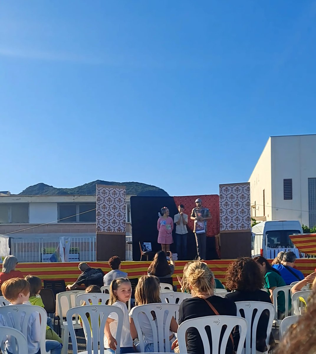 *PREMIS SAMBORI* 
 Lliurament del premis Sambori, aquesta vesprada, al Ràfol d'Almúnia. La Muixeranga de la Marina Alta i l'arreplega de premis per part dels nostres guanyadors🥇. Enhorabona als premiats (Álvaro i Celia de 2n d'ESO i Jaume de 1r BAT) 👏🏻👏🏻👏🏻🙌🏼🙌🏼😘😘😘😘
