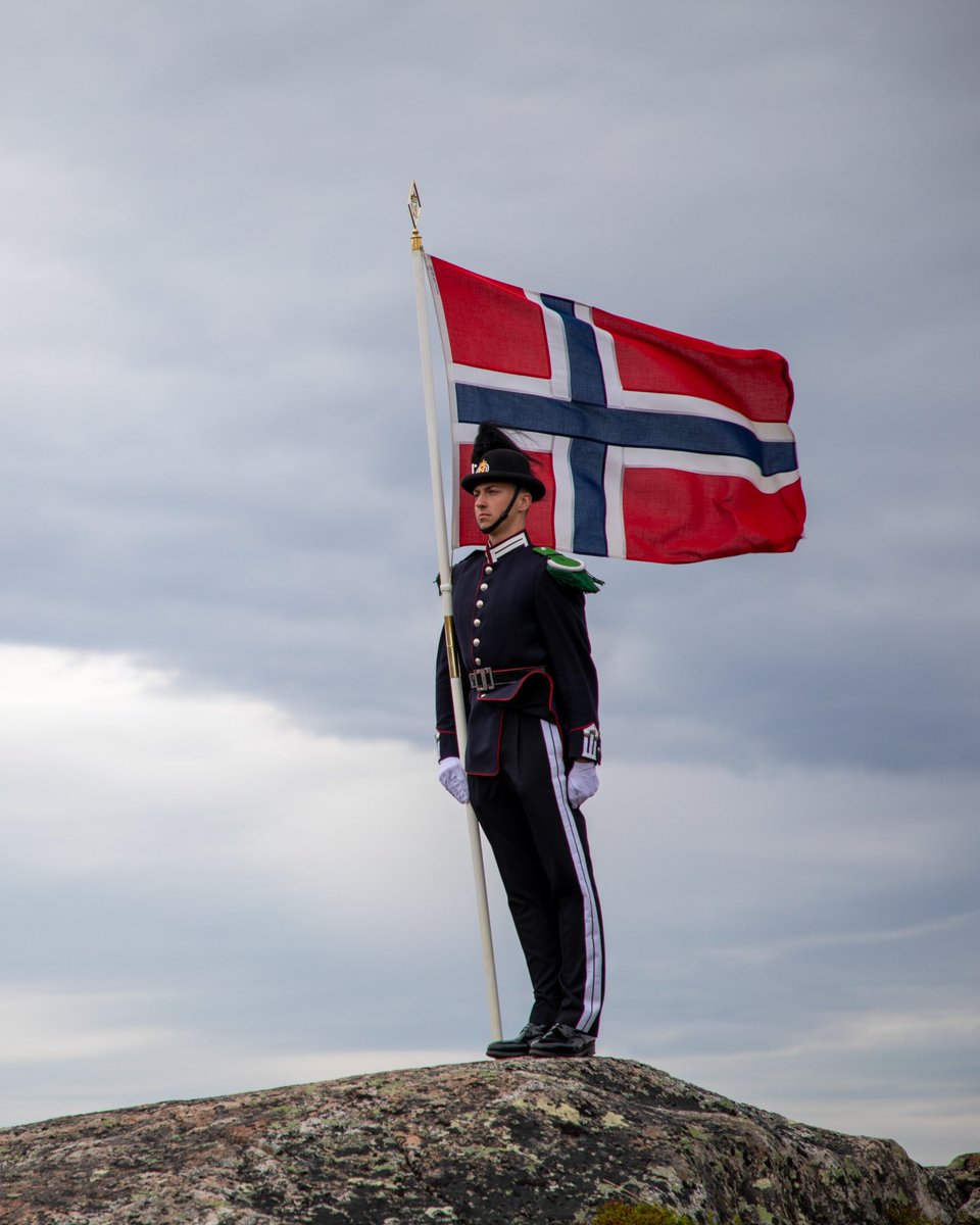 Gratulerer med dagen! 🇳🇴🎉

Today, Norwegians at home and around the world are celebrating our National Day — May 17th!

It marks the signing of our Constitution in 1814, a symbol of democracy, freedom, and independence. On this day, we dress in traditional costumes, wave