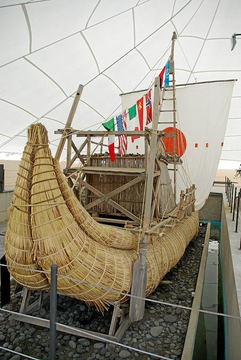 DerAltePoet's tweet photo. Heute vor 55 Jahren, am 17. Mai 1970 und ein Jahr nach der kurz vor dem Ziel gescheiterten Ra-Expedition, startete Thor Heyerdahl mit der Ra II von Safi in Marokko aus zum erneuten Versuch einer Atlantik-Überquerung auf einem Papyrusboot. Er erreichte Barbados am 12. Juli 1970. https://t.co/utsen9hbXD