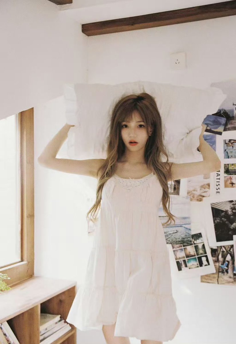 xuxrnxax's tweet photo. 250516 장룬 웨이보
哈哈 明天见呢~😎
#장룬 #张润 #ZhangRun #GNZ48 https://t.co/XmCFsBXcrX