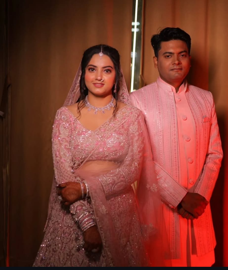 AruWellness's tweet photo. Glow up for your special day with a stunning engagement party makeup look by AruWellness, Kanpur! 💄✨
Look radiant, feel confident — book your spot now💍
#EngagementMakeup #AruWellness #KanpurBeauty #Trending #twittssk https://t.co/aTFQCiB9tW