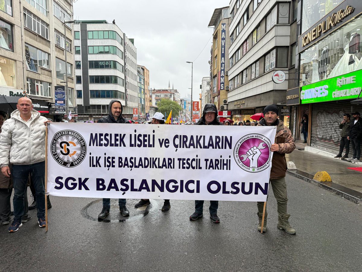 En büyük HAKSIZLIK
Fiili çalıştığımız halde
E-Devletteki 08.09.99 öncesi
İLK İŞE GİRİŞ TARİHİMİZ geçerli sayılmıyor. 3308 ADALET bekliyor.

<a href="/RTErdogan/">Recep Tayyip Erdoğan</a> 
<a href="/dbdevletbahceli/">Devlet Bahçeli</a>
<a href="/Akparti/">AK Parti</a>
<a href="/MHP_Bilgi/">MHP</a>
<a href="/TBMMresmi/">TBMM</a> 
<a href="/RTEdijital/">Erdoğan Dijital Medya</a> 
<a href="/MhpTbmmGrubu/">MHP TBMM Grubu #MHP</a> 

Cumhur İttifakı
#StajyerÇırağınMağduriyetiniÇözer