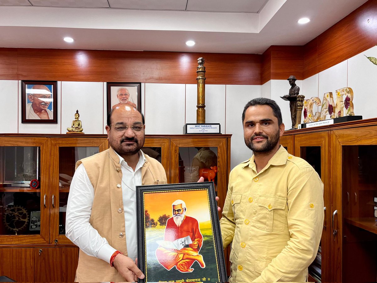 ॐ नमः शिवाय 
With Agriculture visionary leader #Dr_ML_Jat_Sir, 
#Director_General,
#Indian_Council_of_Agricultural_Research #DG_ICAR &amp; 
Secretary, Department of Agricultural Research and Education (#Secretary_DARE), Ministry of Agriculture and Farmers Welfare, Goverment of India